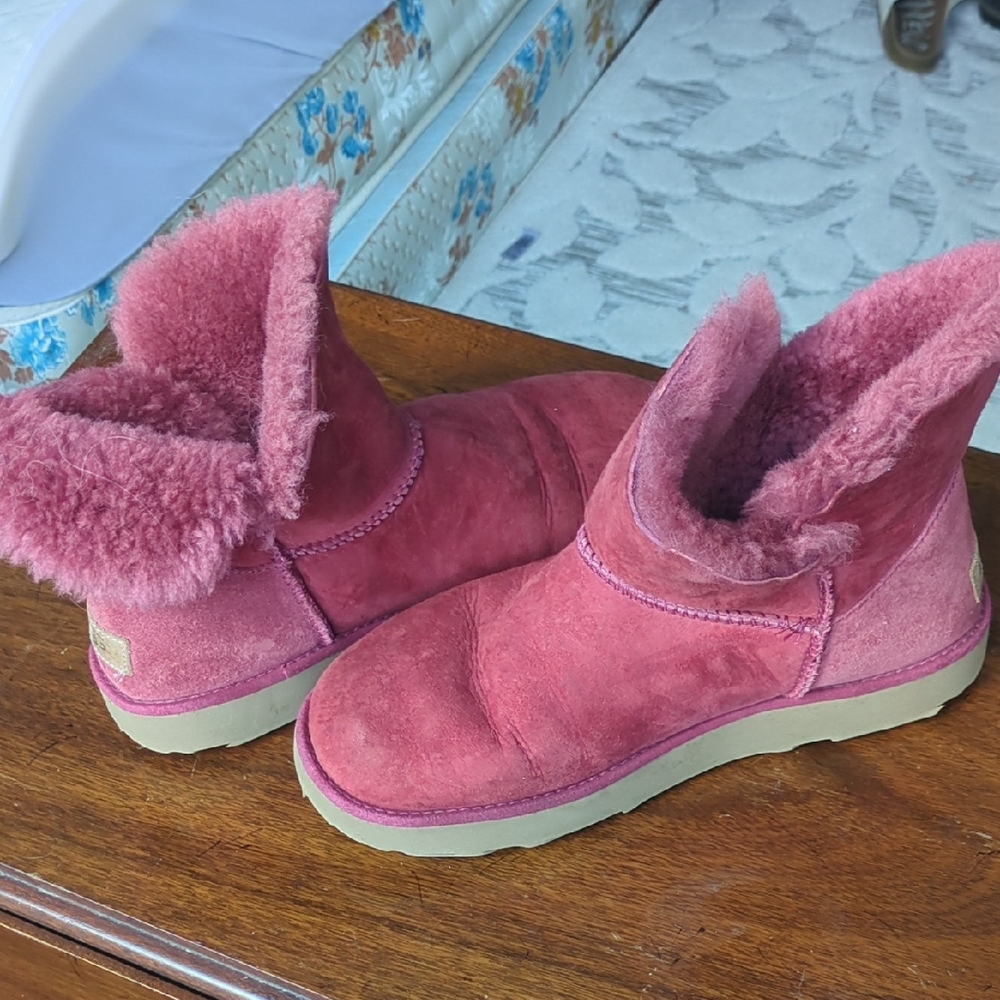 UGG Pink Winter Boots Plush Cozy Design